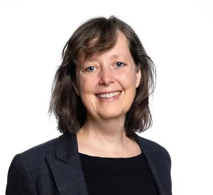 heather-leslie-portrait-small